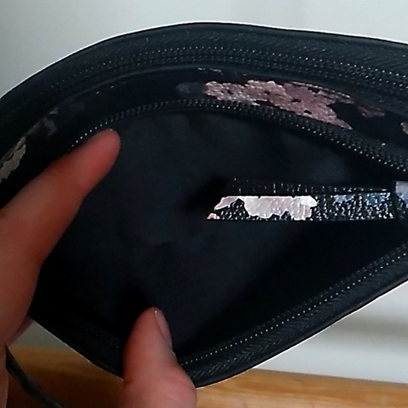 Floral purse. - Picture 6 of 8